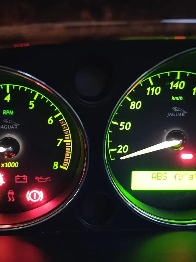 XJ6