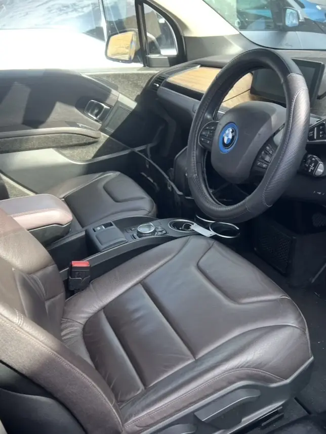 i3