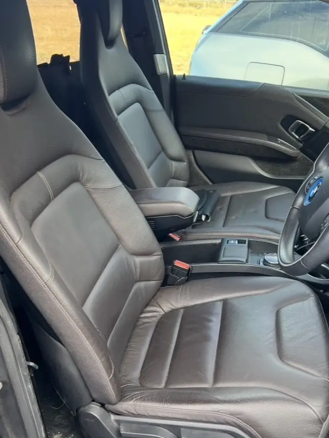 i3