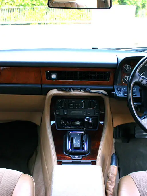 XJ6