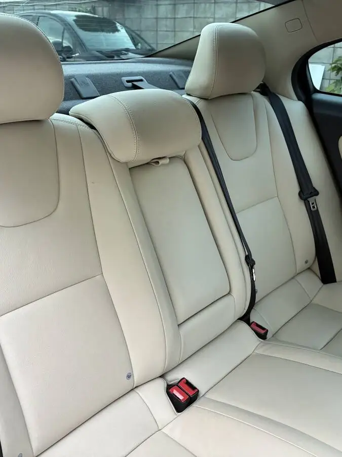 S60
