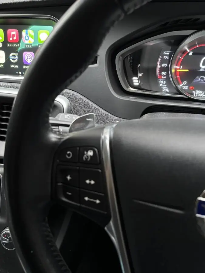 V40