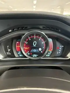 V40