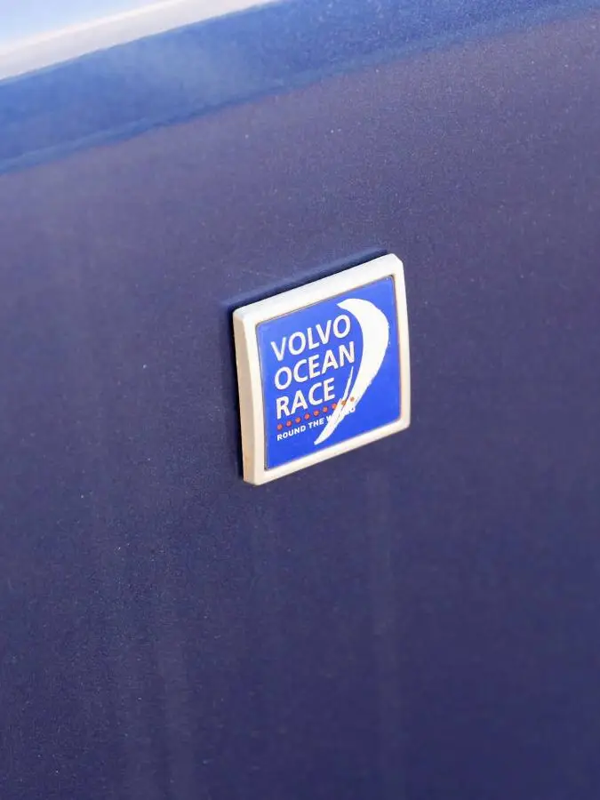 V40