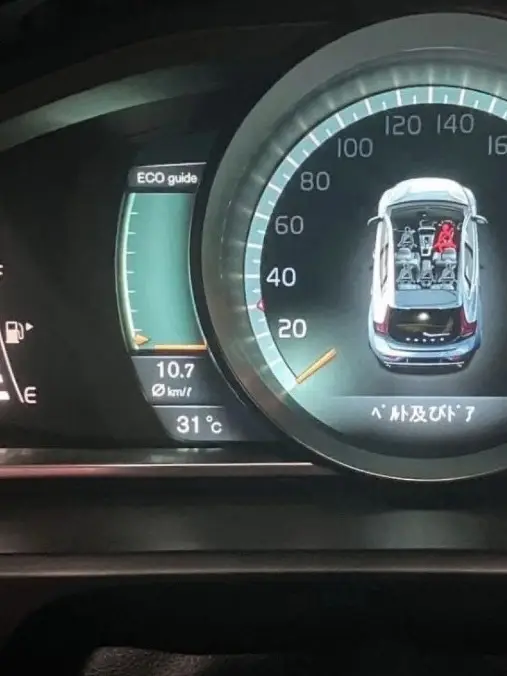 V40