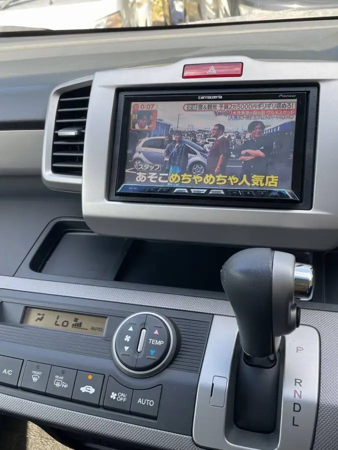 フリードハイブリッド