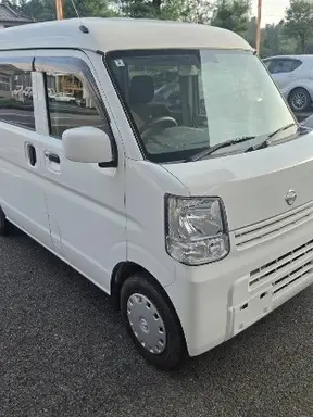 エブリイ