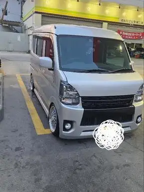エブリイ