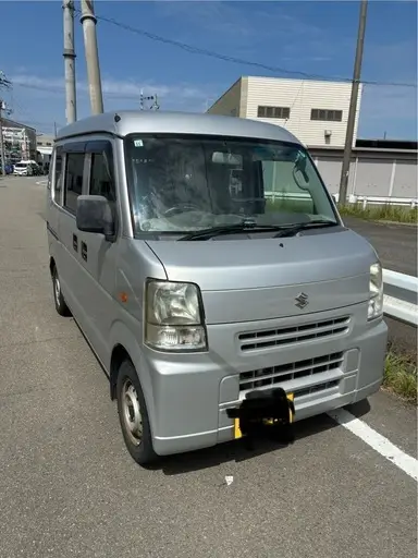 エブリイ