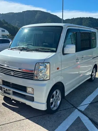 エブリイ