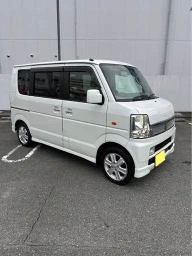 エブリイ