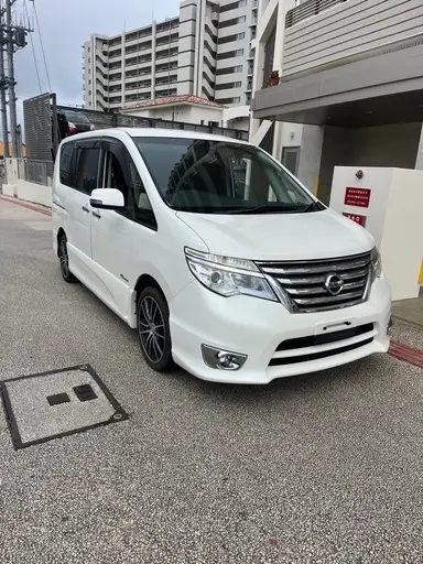 セレナ