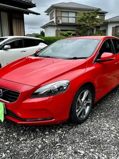 V40