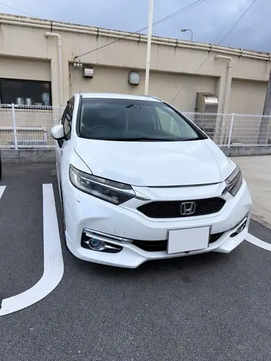フィットシャトル