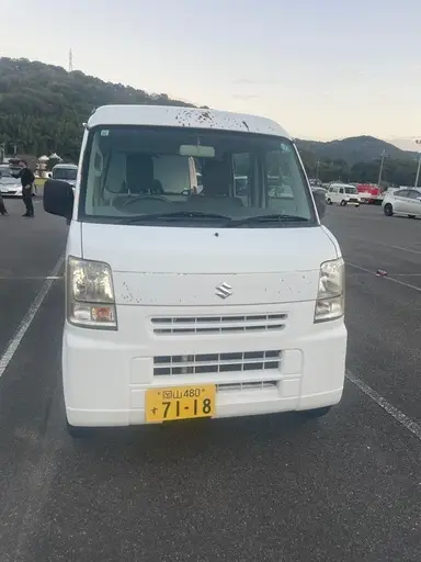 エブリイ