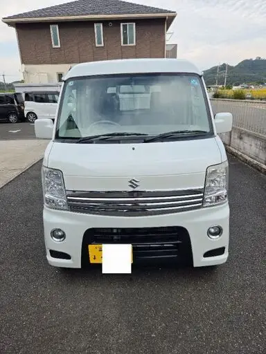 エブリイ