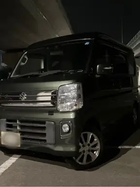 エブリイ