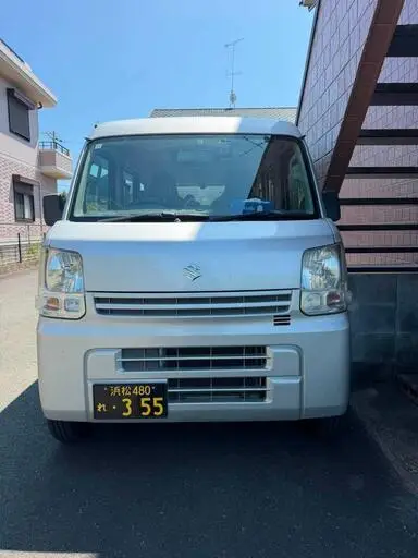 エブリイ