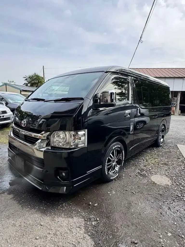 ハイエース