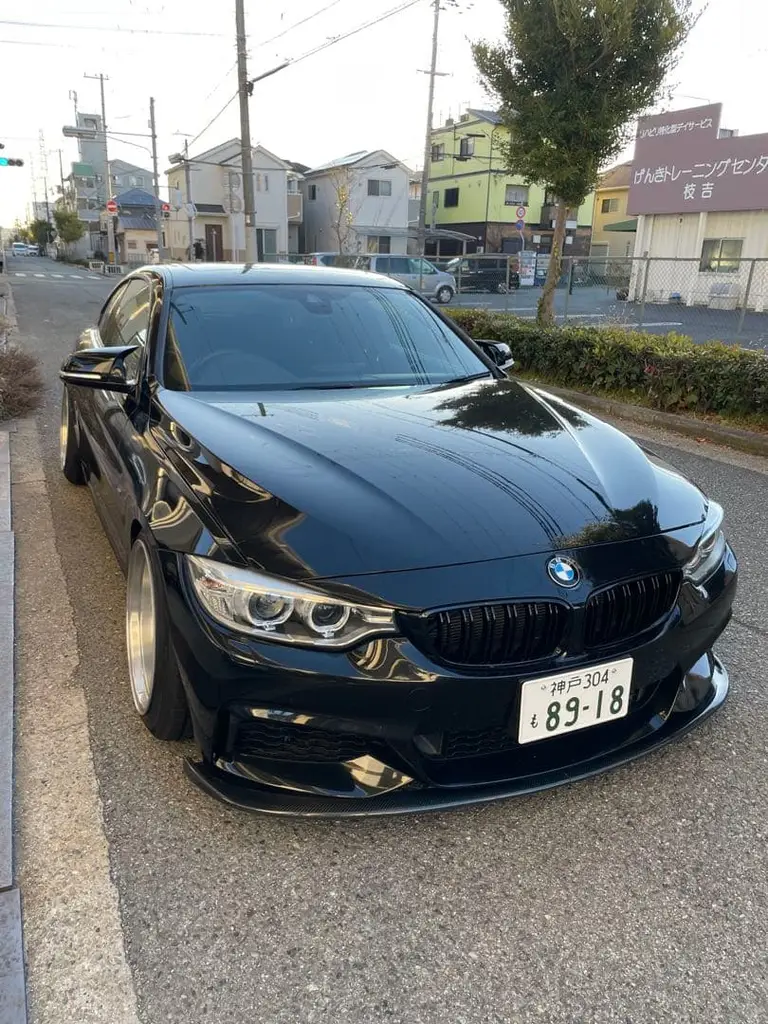 4シリーズ