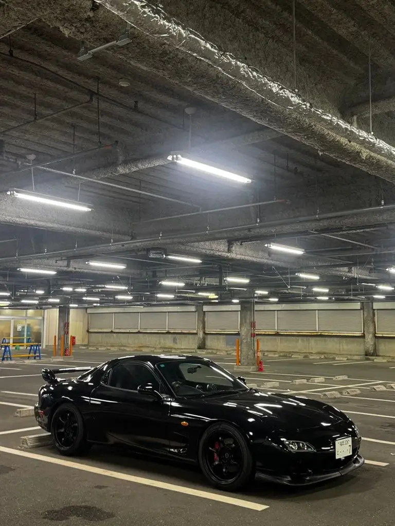 930